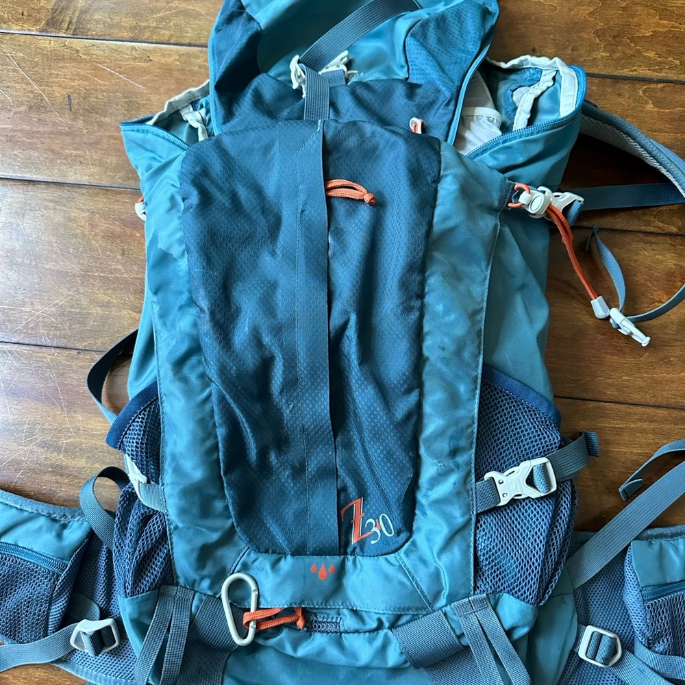 Gregory Z30 Hiking Backpack - Picture 10 of 10
